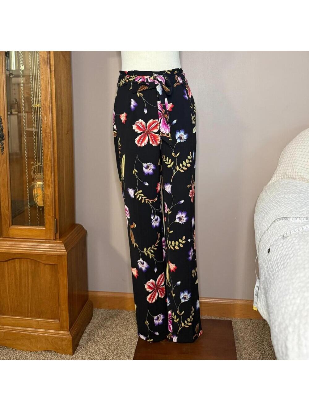 Express Black and Colorful Floral High-Rise Ankle Pants Women's Size 4L